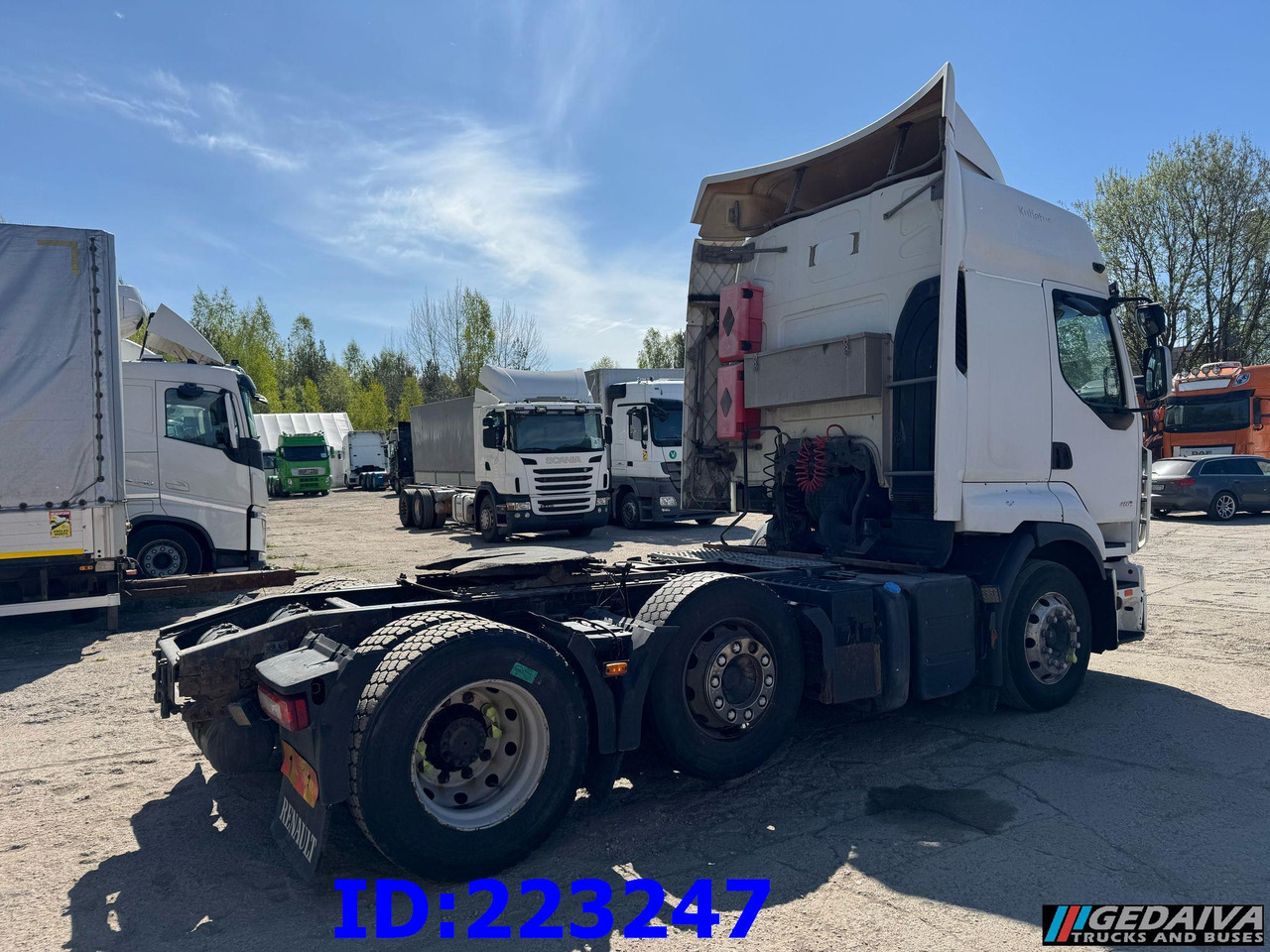 RENAULT Premium 6x2 460 EEV Euro5 - Nyergesvontató: 4 kép. RENAULT Premium 6x2 460 EEV Euro5 - Nyergesvontató: 4 kép.