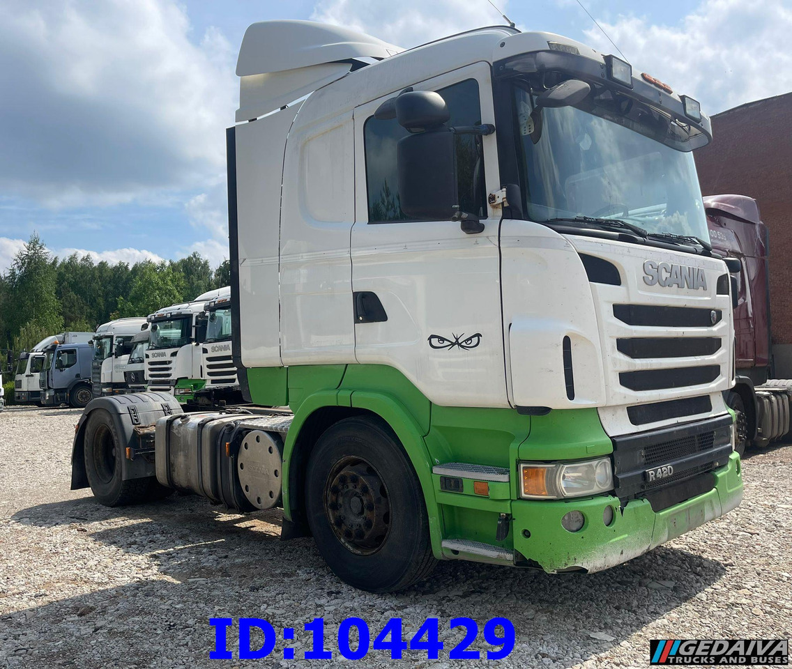 SCANIA R420 4x2 Manual Euro5 - Nyergesvontató: 4 kép. SCANIA R420 4x2 Manual Euro5 - Nyergesvontató: 4 kép.