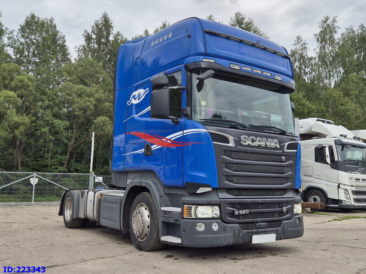 SCANIA R520 V8 Retarder - Nyergesvontató: 4 kép. SCANIA R520 V8 Retarder - Nyergesvontató: 4 kép.