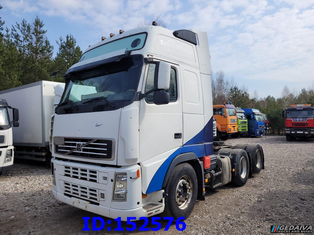 VOLVO FH13 480HP 6x2 - Nyergesvontató: 1 kép. VOLVO FH13 480HP 6x2 - Nyergesvontató: 1 kép.