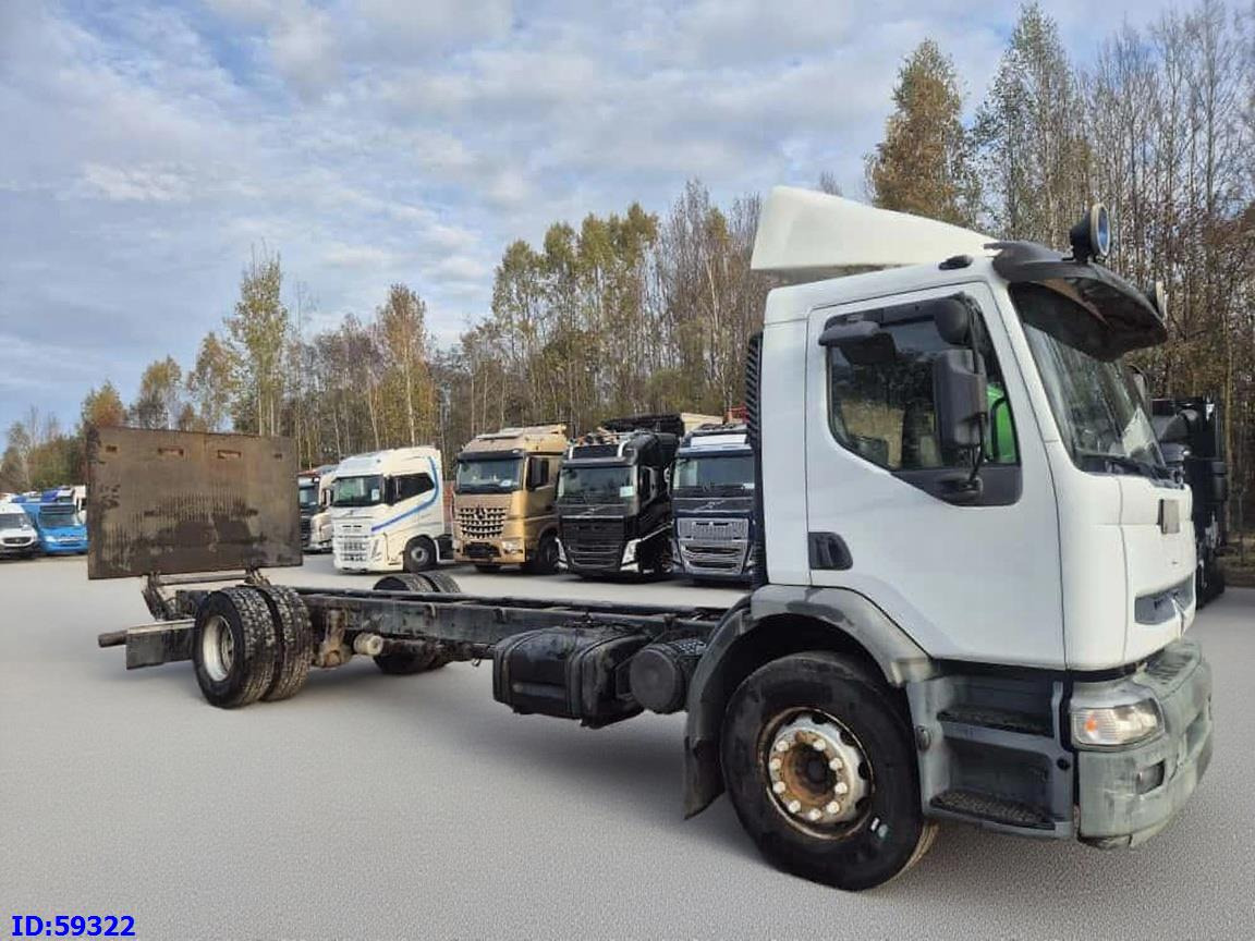 RENAULT Premium 270 4x2 Manual  (Electric defect) - Alvaz teherautó: 4 kép. RENAULT Premium 270 4x2 Manual  (Electric defect) - Alvaz teherautó: 4 kép.