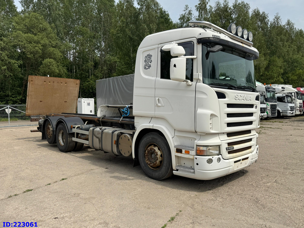 SCANIA R480 6X2 3 Pedals - Alvaz teherautó: 4 kép. SCANIA R480 6X2 3 Pedals - Alvaz teherautó: 4 kép.