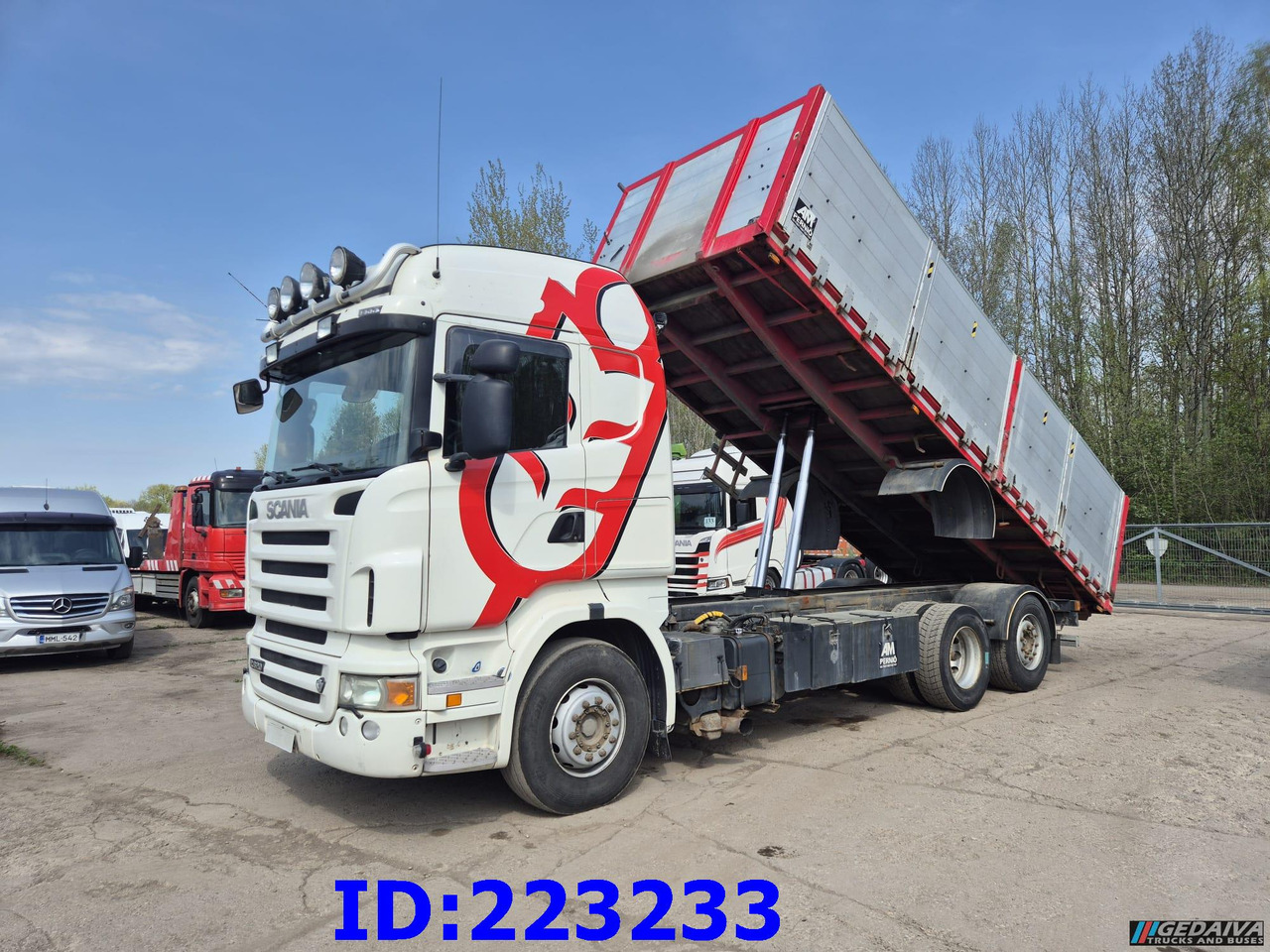 SCANIA R620 6x2 Euro5 - Billenőplatós teherautó: 1 kép. SCANIA R620 6x2 Euro5 - Billenőplatós teherautó: 1 kép.