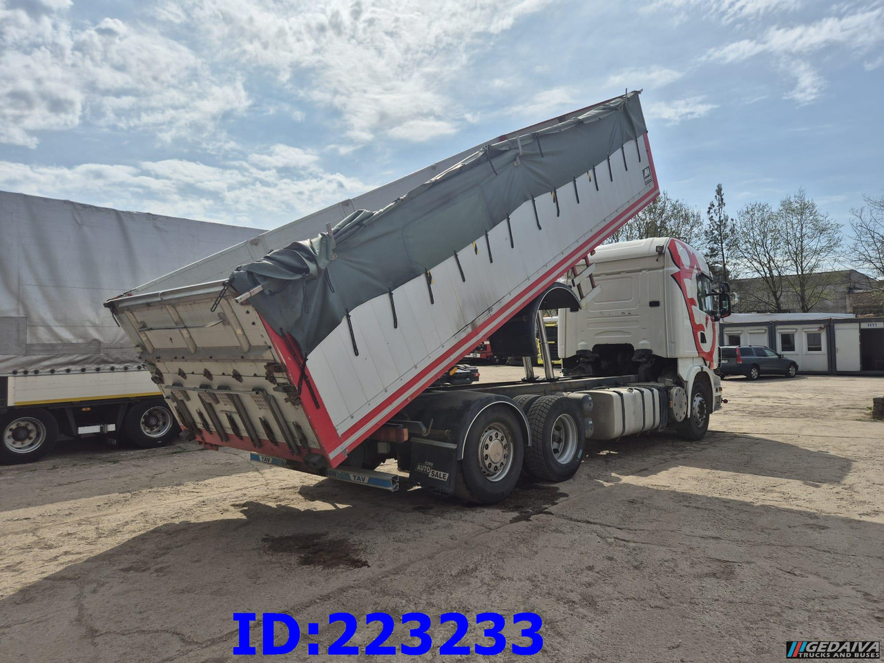 SCANIA R620 6x2 Euro5 - Billenőplatós teherautó: 5 kép. SCANIA R620 6x2 Euro5 - Billenőplatós teherautó: 5 kép.