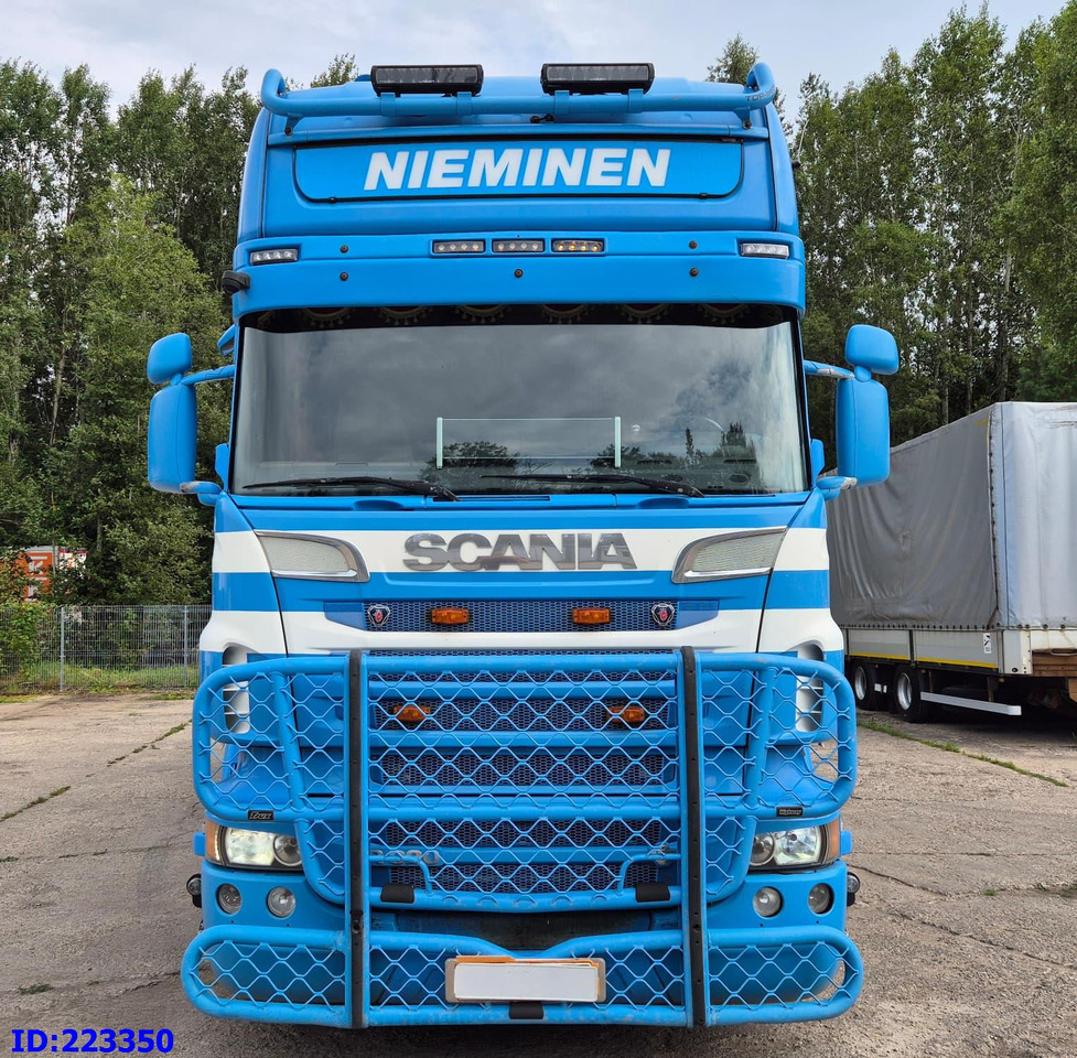 SCANIA R620 V8 RETARDER 6x2 - Hőszigetelt teherautó: 2 kép. SCANIA R620 V8 RETARDER 6x2 - Hőszigetelt teherautó: 2 kép.
