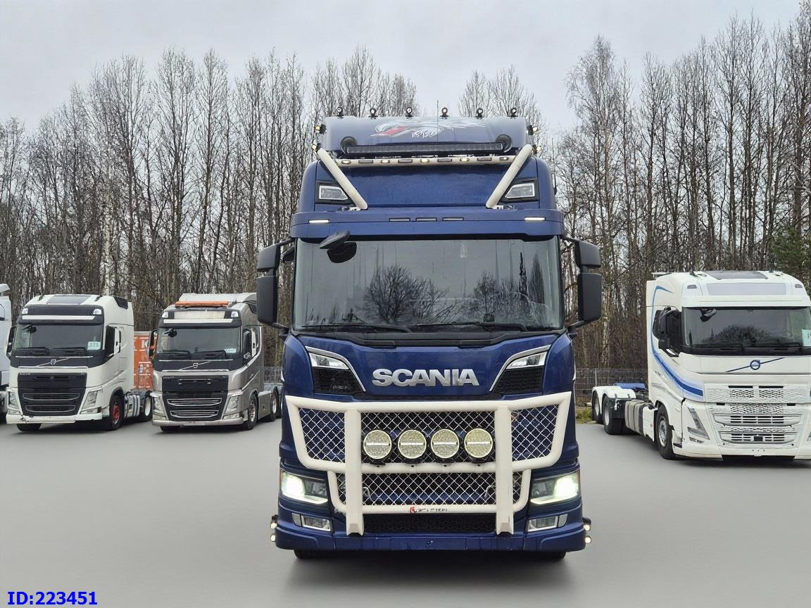 SCANIA R650 Full air 8x4 Steering axle (3 pedal) - Alvaz teherautó: 2 kép. SCANIA R650 Full air 8x4 Steering axle (3 pedal) - Alvaz teherautó: 2 kép.