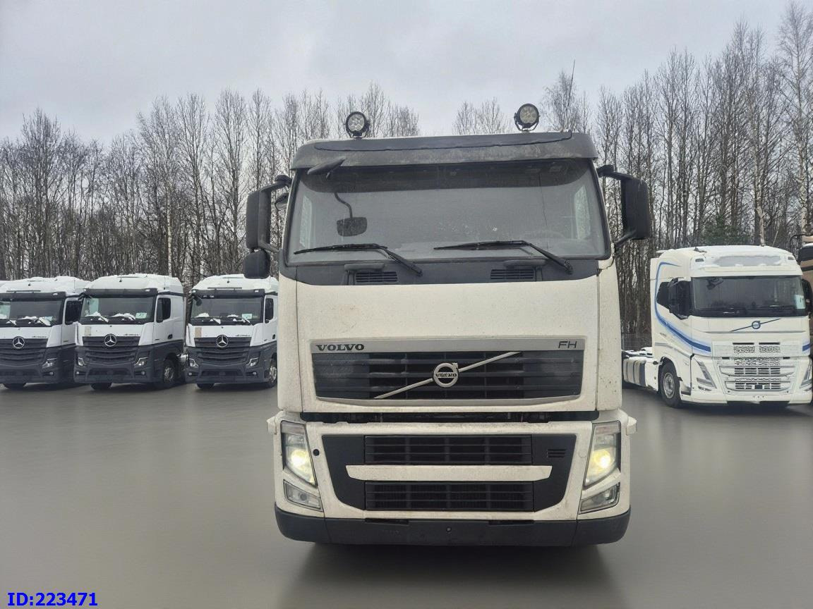 VOLVO FH 420HP 6×2 Steering axle - Alvaz teherautó: 2 kép. VOLVO FH 420HP 6×2 Steering axle - Alvaz teherautó: 2 kép.