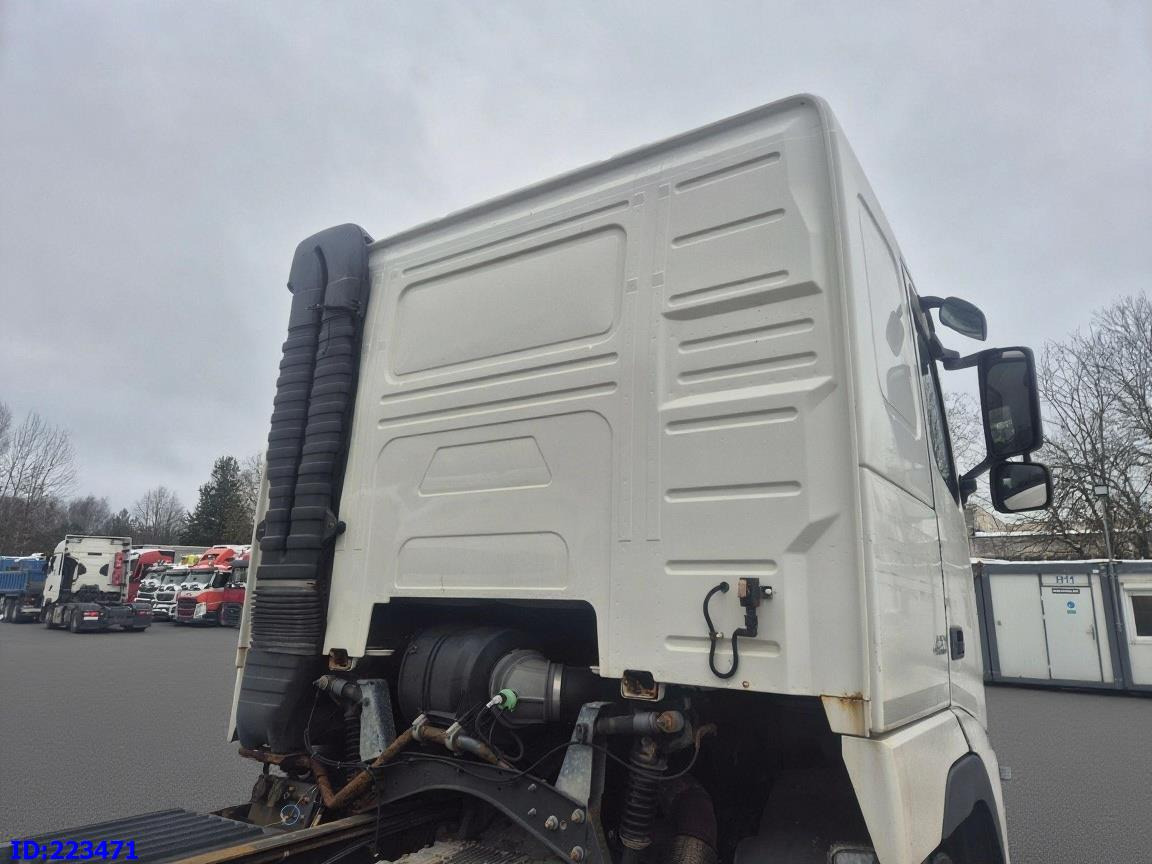 VOLVO FH 420HP 6×2 Steering axle - Alvaz teherautó: 5 kép. VOLVO FH 420HP 6×2 Steering axle - Alvaz teherautó: 5 kép.