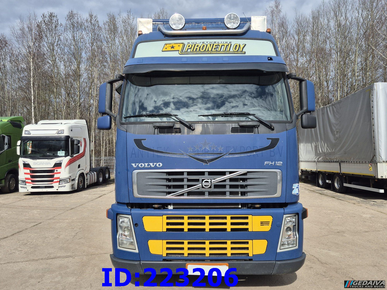 VOLVO FH12 420HP 6x2 - Hőszigetelt teherautó: 2 kép. VOLVO FH12 420HP 6x2 - Hőszigetelt teherautó: 2 kép.