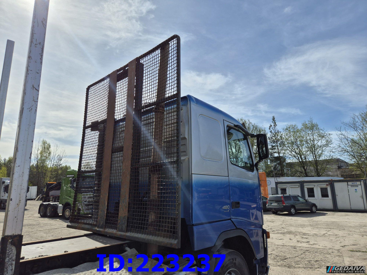 VOLVO FH13 480HP 6x4 - Rönkszállító teherautó: 5 kép. VOLVO FH13 480HP 6x4 - Rönkszállító teherautó: 5 kép.
