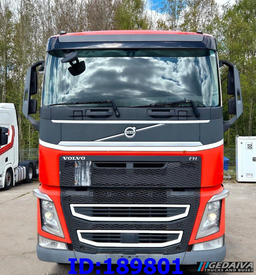 VOLVO FH13 500HP 6x2 Euro6 - Alvaz teherautó: 2 kép. VOLVO FH13 500HP 6x2 Euro6 - Alvaz teherautó: 2 kép.