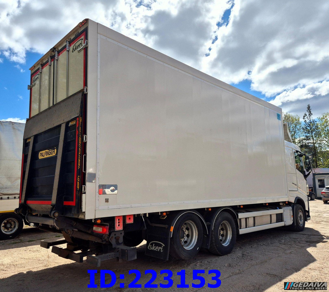 VOLVO FH13 540HP 6x2 FRC Thermoking - Hűtős teherautó: 5 kép. VOLVO FH13 540HP 6x2 FRC Thermoking - Hűtős teherautó: 5 kép.
