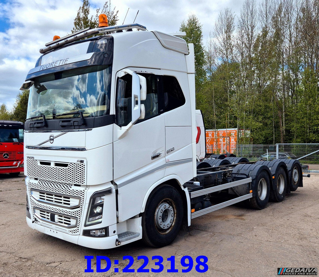 VOLVO FH16 650HP 8X4 (Steering axle) - Alvaz teherautó: 1 kép. VOLVO FH16 650HP 8X4 (Steering axle) - Alvaz teherautó: 1 kép.