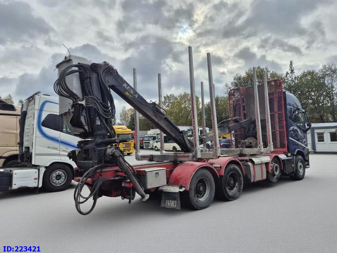 VOLVO FH16 750HP 8x4 + KESLA CRANE - Rönkszállító teherautó: 5 kép. VOLVO FH16 750HP 8x4 + KESLA CRANE - Rönkszállító teherautó: 5 kép.