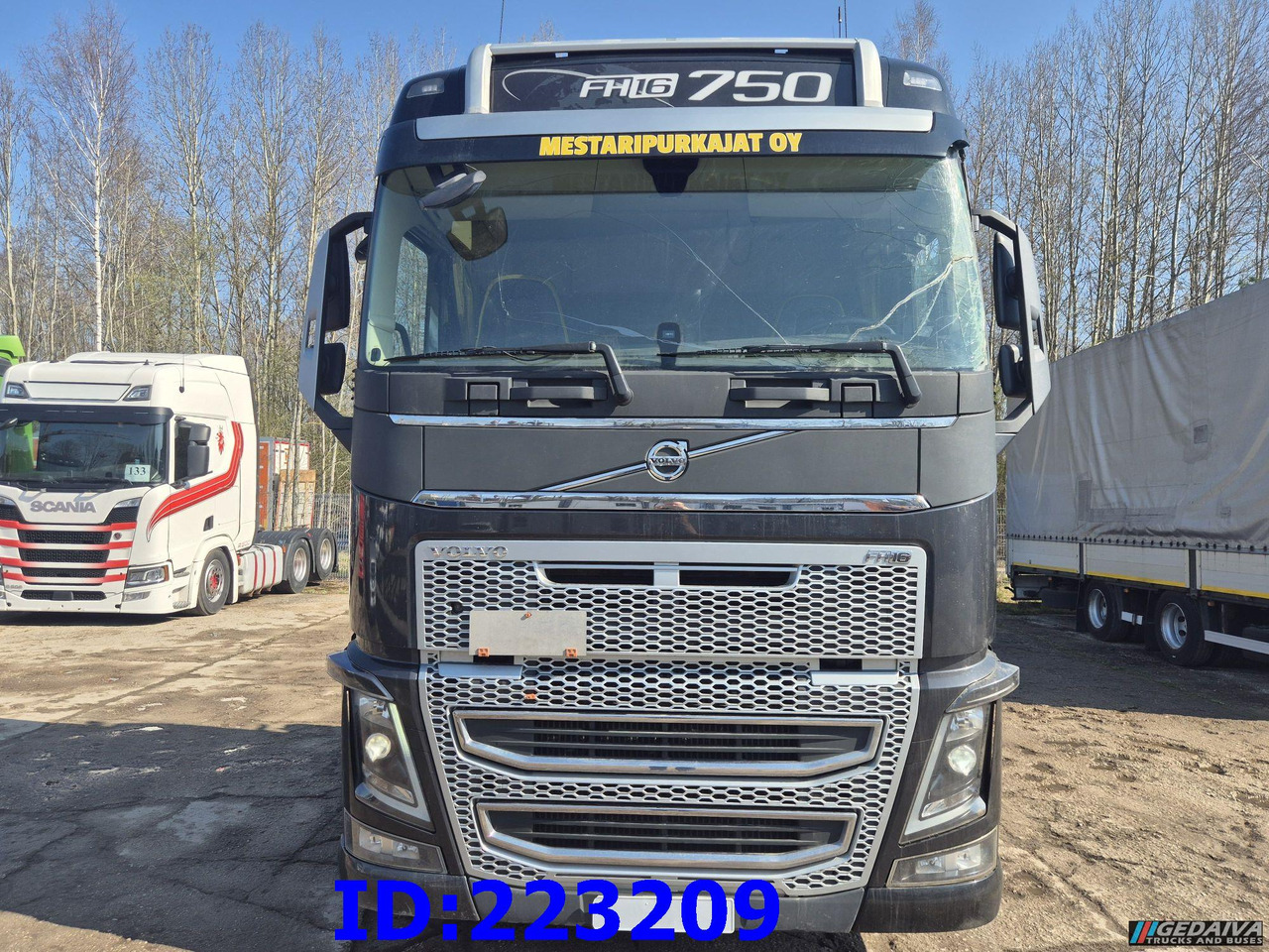 VOLVO FH16 750HP 8x4 Steering axle - Alvaz teherautó: 2 kép. VOLVO FH16 750HP 8x4 Steering axle - Alvaz teherautó: 2 kép.