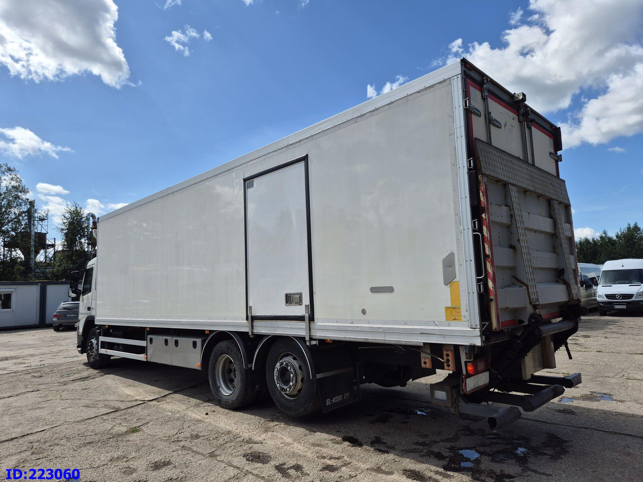 Hűtős teherautó VOLVO FM 410HP - 6X2 - Euro5  -Steering axle: 10 kép.