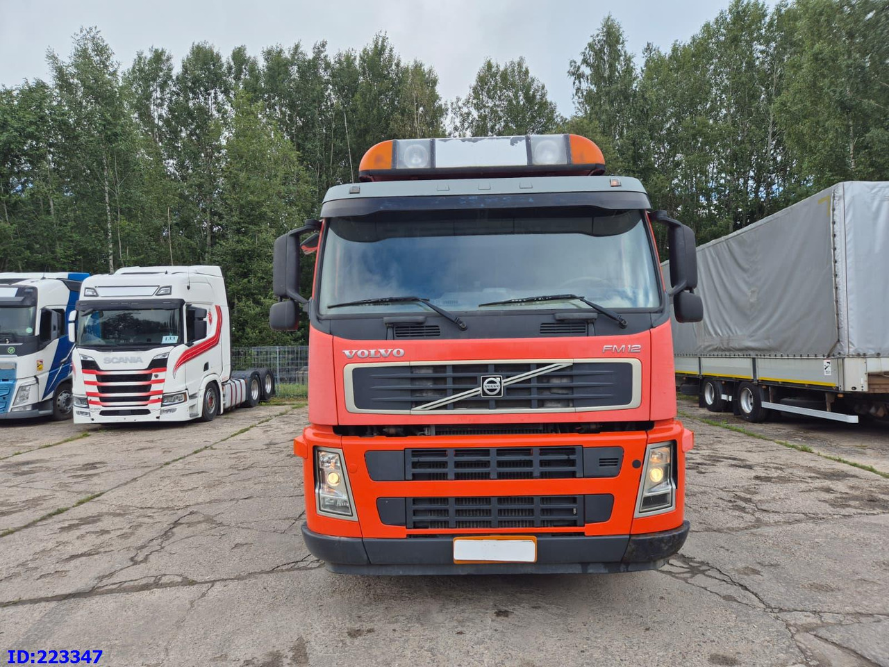 VOLVO FM12 420HP 8X4 Manual - Billenőplatós teherautó: 2 kép. VOLVO FM12 420HP 8X4 Manual - Billenőplatós teherautó: 2 kép.