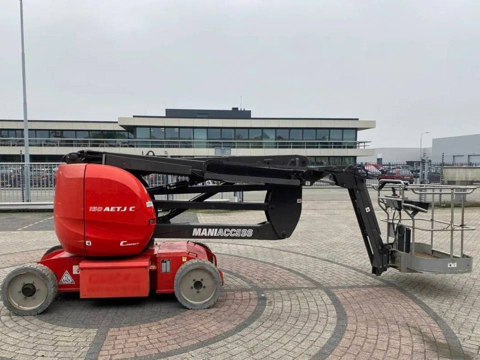 Manitou 150 AET JC - Személyemelő: 3 kép. Manitou 150 AET JC - Személyemelő: 3 kép.