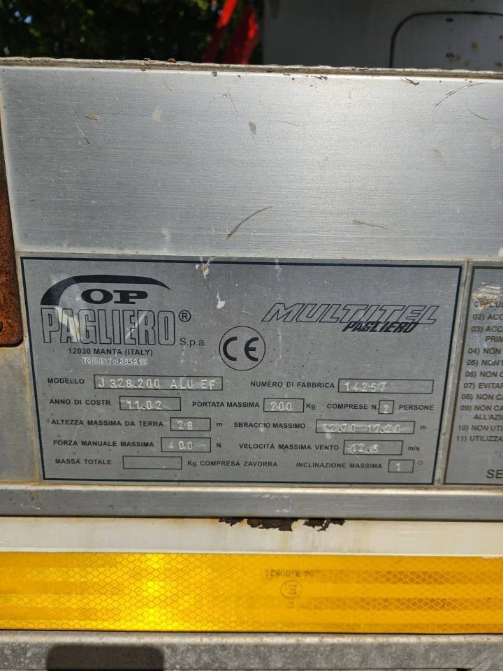 Emelőkosaras teherautó Multitel J328.200 ALU EF: 21 kép.