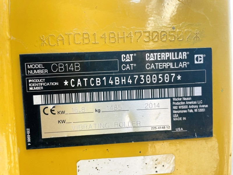 Caterpillar CB14B (3399) - Henger: 3 kép. Caterpillar CB14B (3399) - Henger: 3 kép.