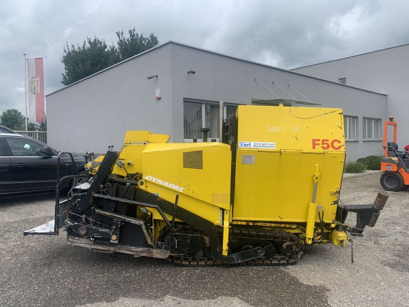 Dynapac F 5 C (110298) - Útburkológép: 4 kép. Dynapac F 5 C (110298) - Útburkológép: 4 kép.