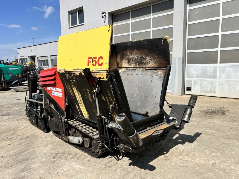 Dynapac F 5 C (111298) - Útburkológép: 5 kép. Dynapac F 5 C (111298) - Útburkológép: 5 kép.