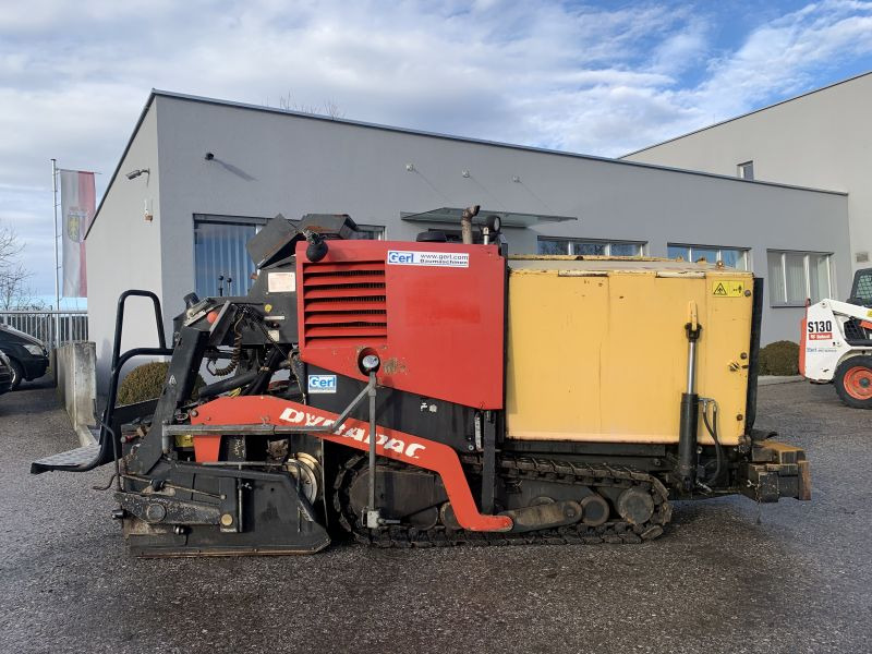 Dynapac F 5 CS (110325) - Útburkológép: 4 kép. Dynapac F 5 CS (110325) - Útburkológép: 4 kép.