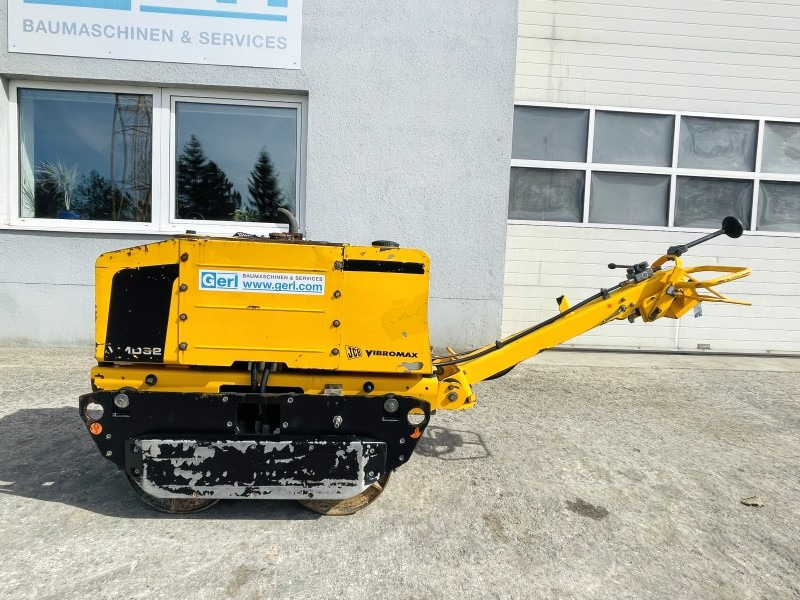 JCB Vibromax Duplex VMD 62 (1244) - Minihenger: 2 kép. JCB Vibromax Duplex VMD 62 (1244) - Minihenger: 2 kép.