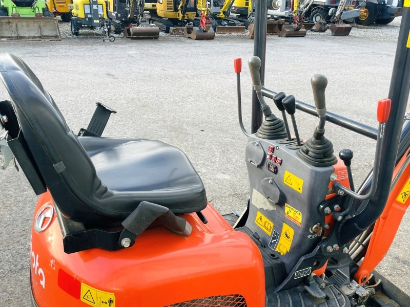 Kubota K008-3 (3727) - Minikotró: 5 kép. Kubota K008-3 (3727) - Minikotró: 5 kép.