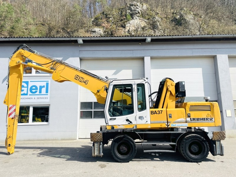 Hulladék kotró Liebherr A904 (3758): 6 kép.