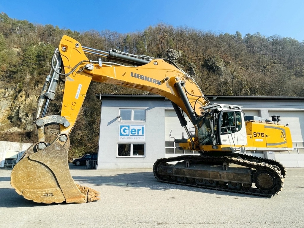Liebherr R976 HD (3946) - Lánctalpas kotró: 2 kép. Liebherr R976 HD (3946) - Lánctalpas kotró: 2 kép.