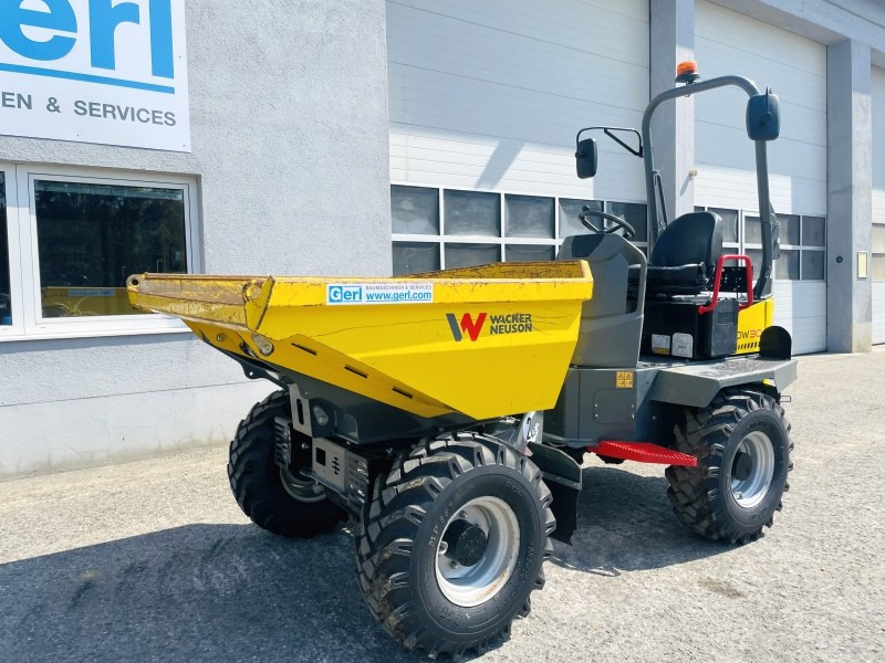 Neuson DW30 (3843) - Minidömper: 4 kép. Neuson DW30 (3843) - Minidömper: 4 kép.