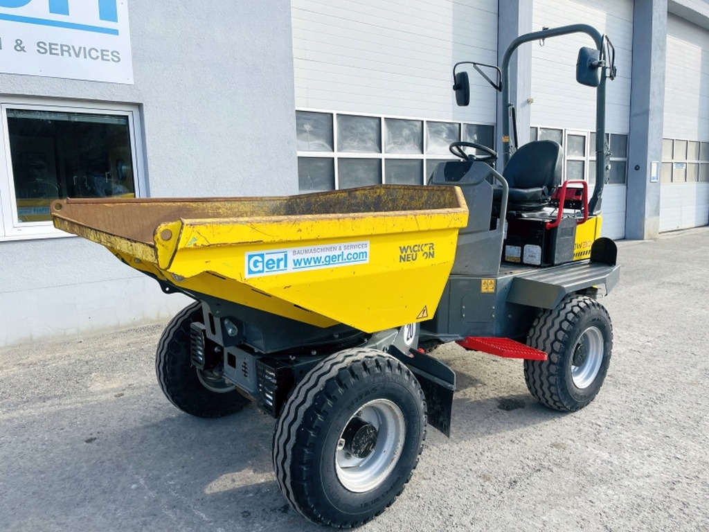 Neuson DW30 (3940) - Minidömper: 4 kép. Neuson DW30 (3940) - Minidömper: 4 kép.