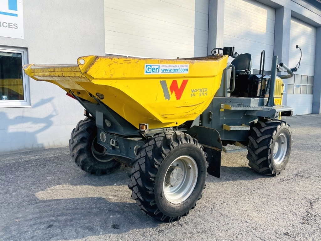 Neuson DW60 (3912) - Minidömper: 4 kép. Neuson DW60 (3912) - Minidömper: 4 kép.
