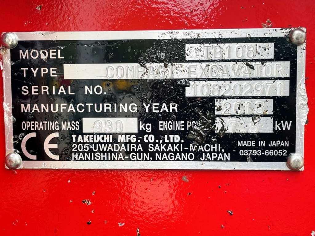 Takeuchi TB108 (3983) - Minikotró: 3 kép. Takeuchi TB108 (3983) - Minikotró: 3 kép.
