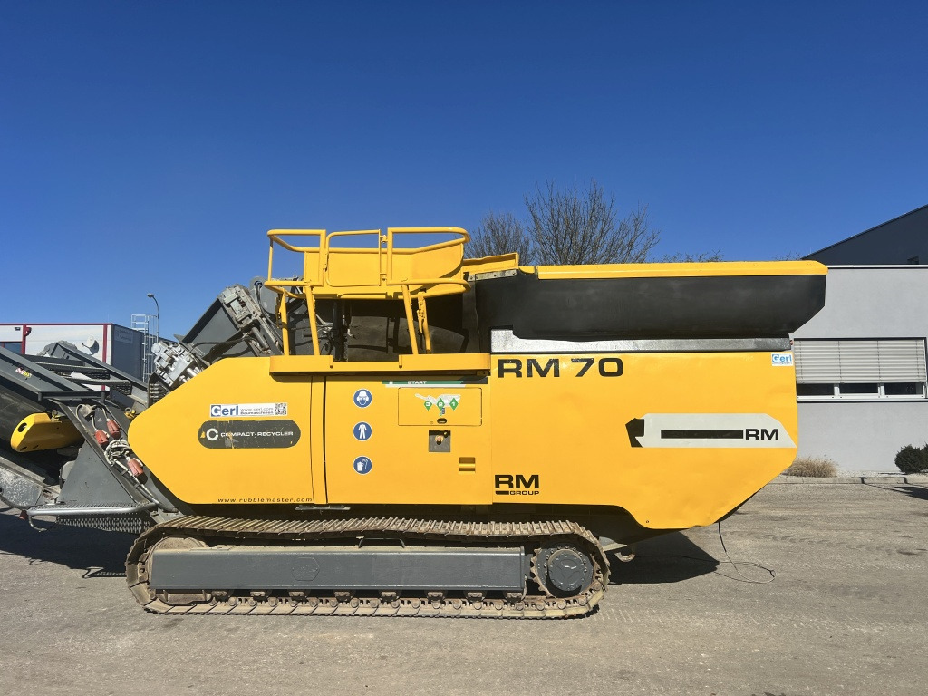 Trümmermeister RM 70 (111521) - Mobil törőgép: 2 kép. Trümmermeister RM 70 (111521) - Mobil törőgép: 2 kép.