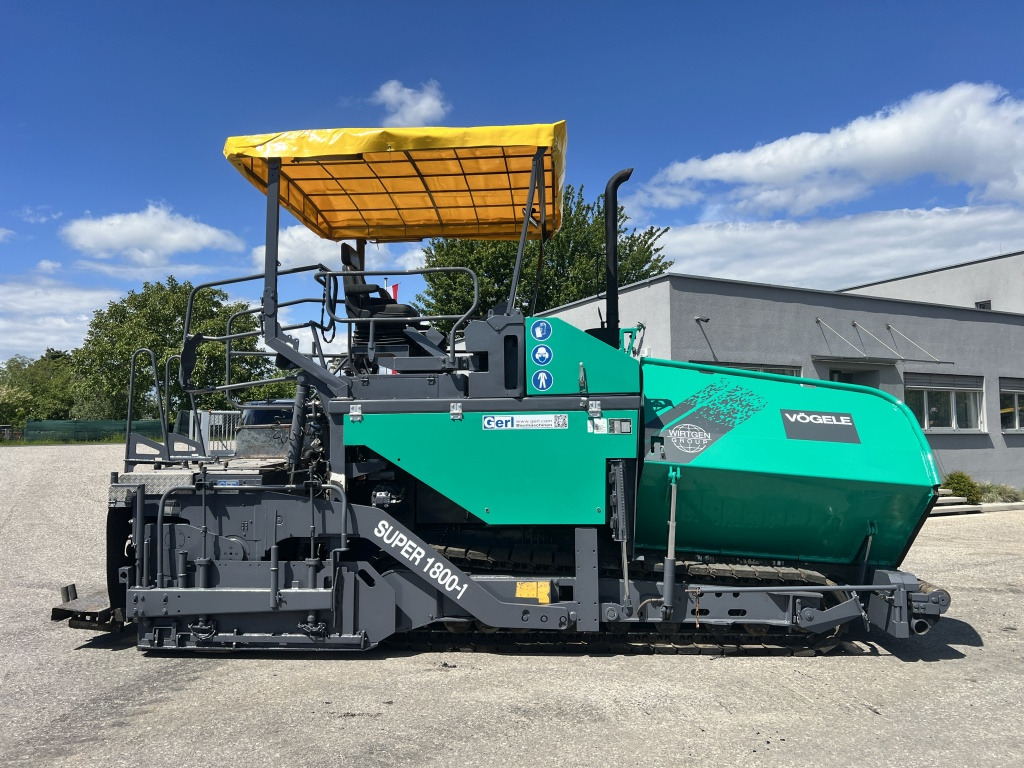 Vögele Super 1800-1 Typ: 07.82 (111585) - Útburkológép: 5 kép. Vögele Super 1800-1 Typ: 07.82 (111585) - Útburkológép: 5 kép.