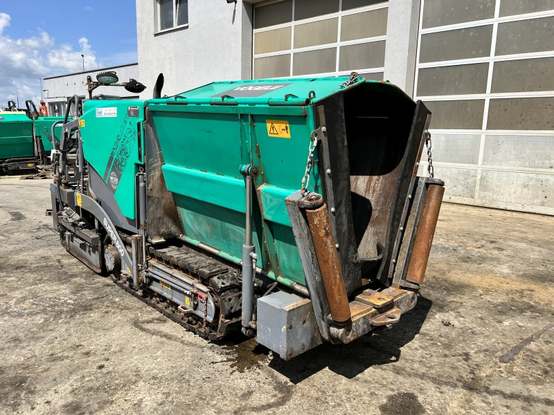 Vögele Super 800 Typ 0790 (110879) - Útburkológép: 5 kép. Vögele Super 800 Typ 0790 (110879) - Útburkológép: 5 kép.