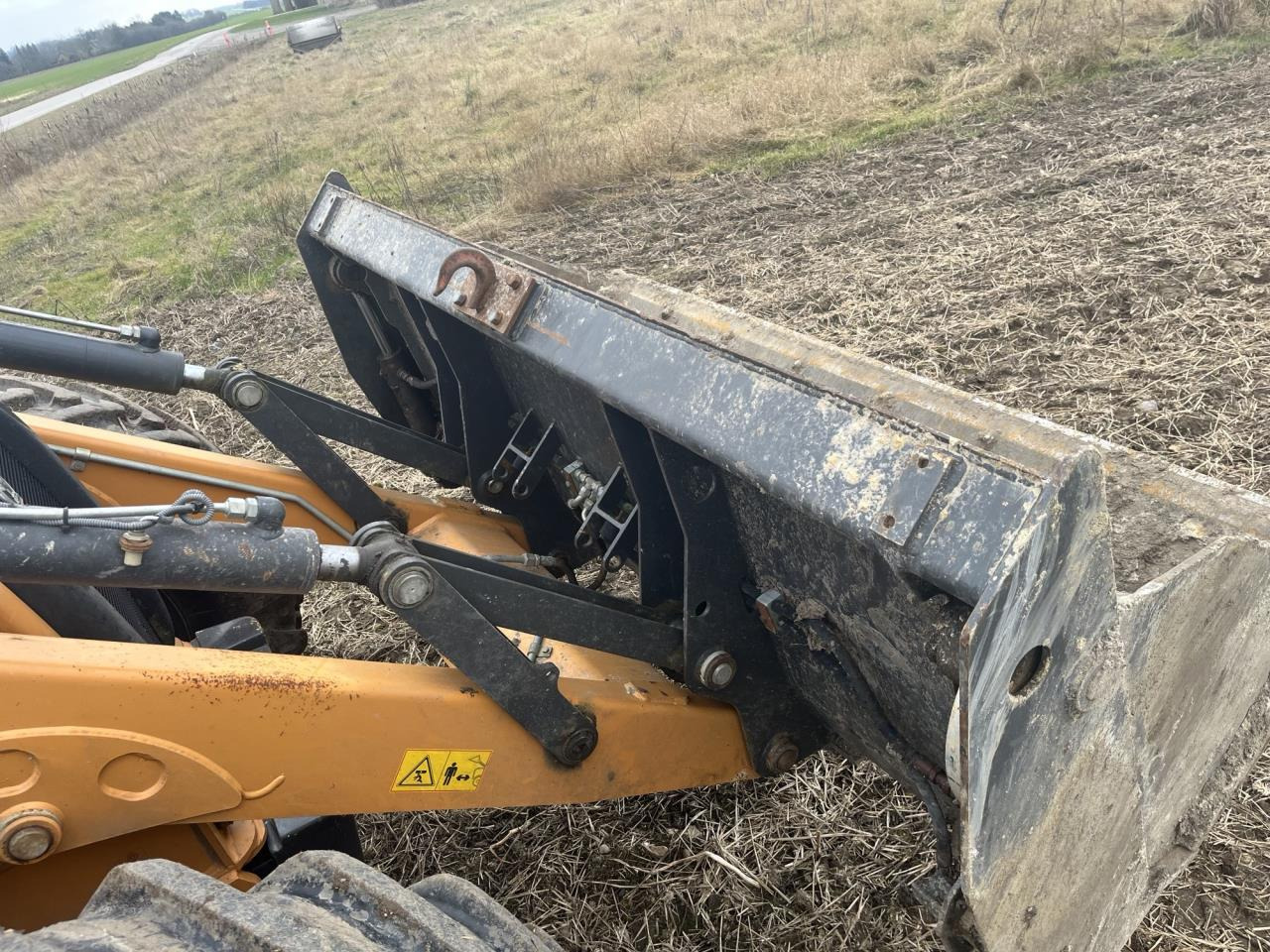 Kotrórakodó Case 695: 7 kép.