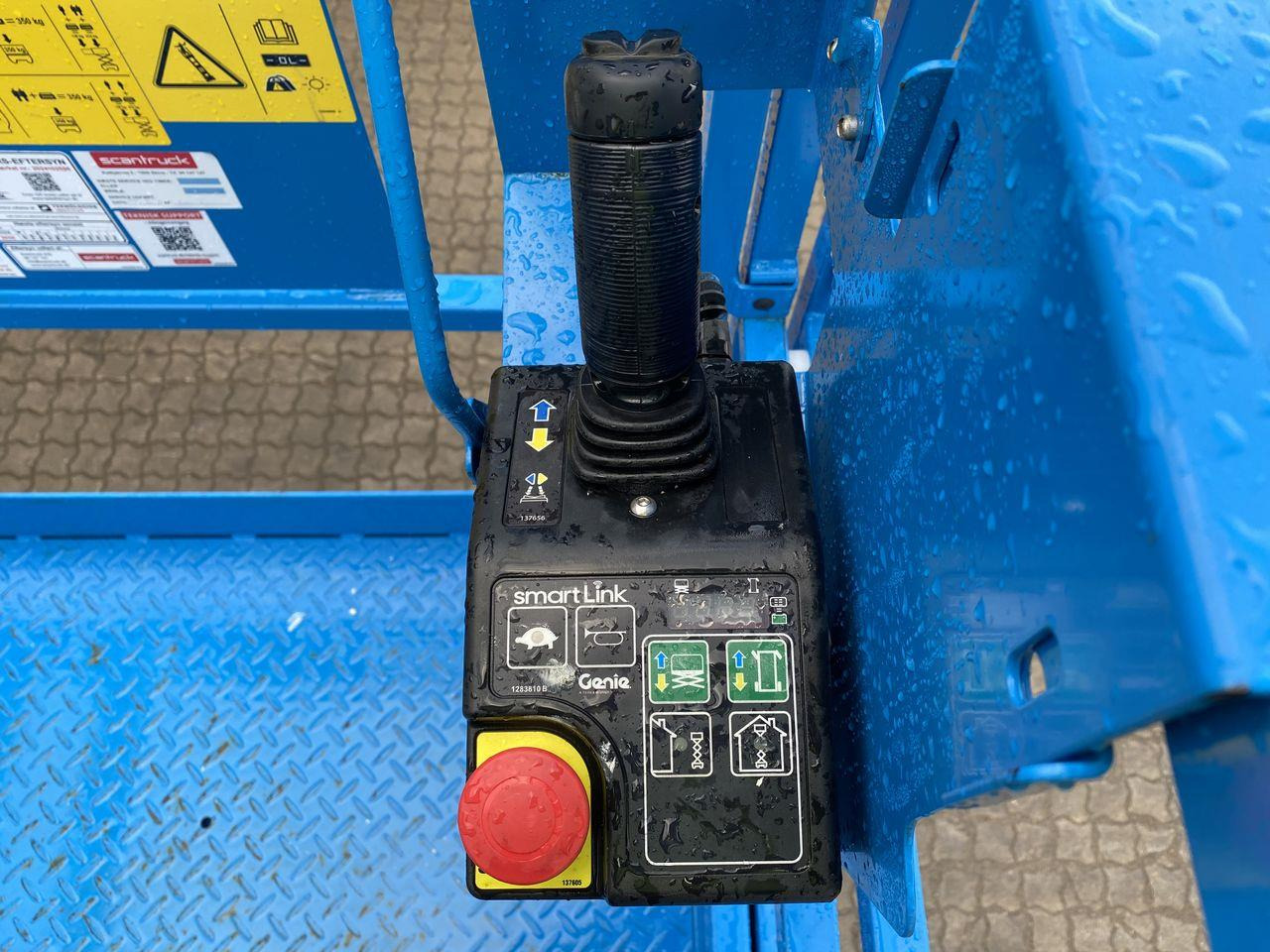 Genie GS4655 - Ollós emelő: 3 kép. Genie GS4655 - Ollós emelő: 3 kép.