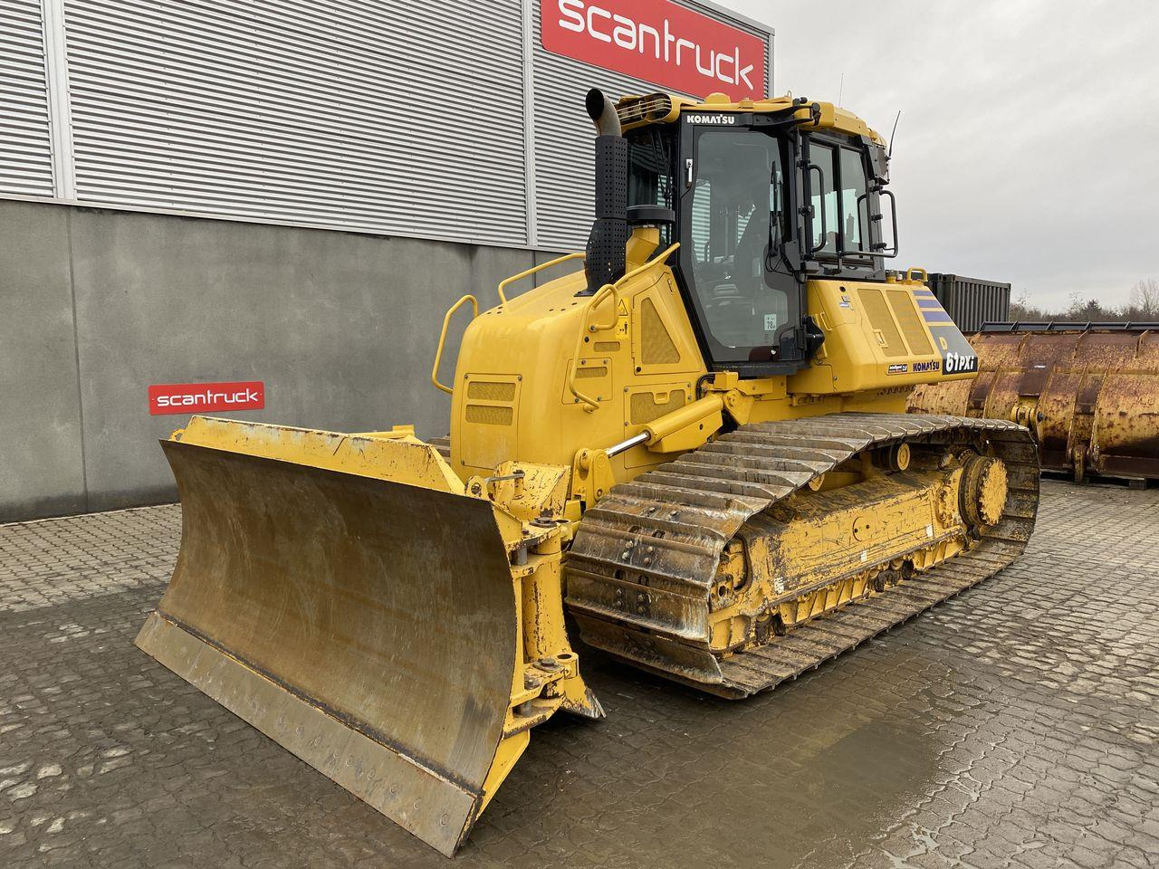 Komatsu D61PXI-24EO - Buldózer: 1 kép. Komatsu D61PXI-24EO - Buldózer: 1 kép.