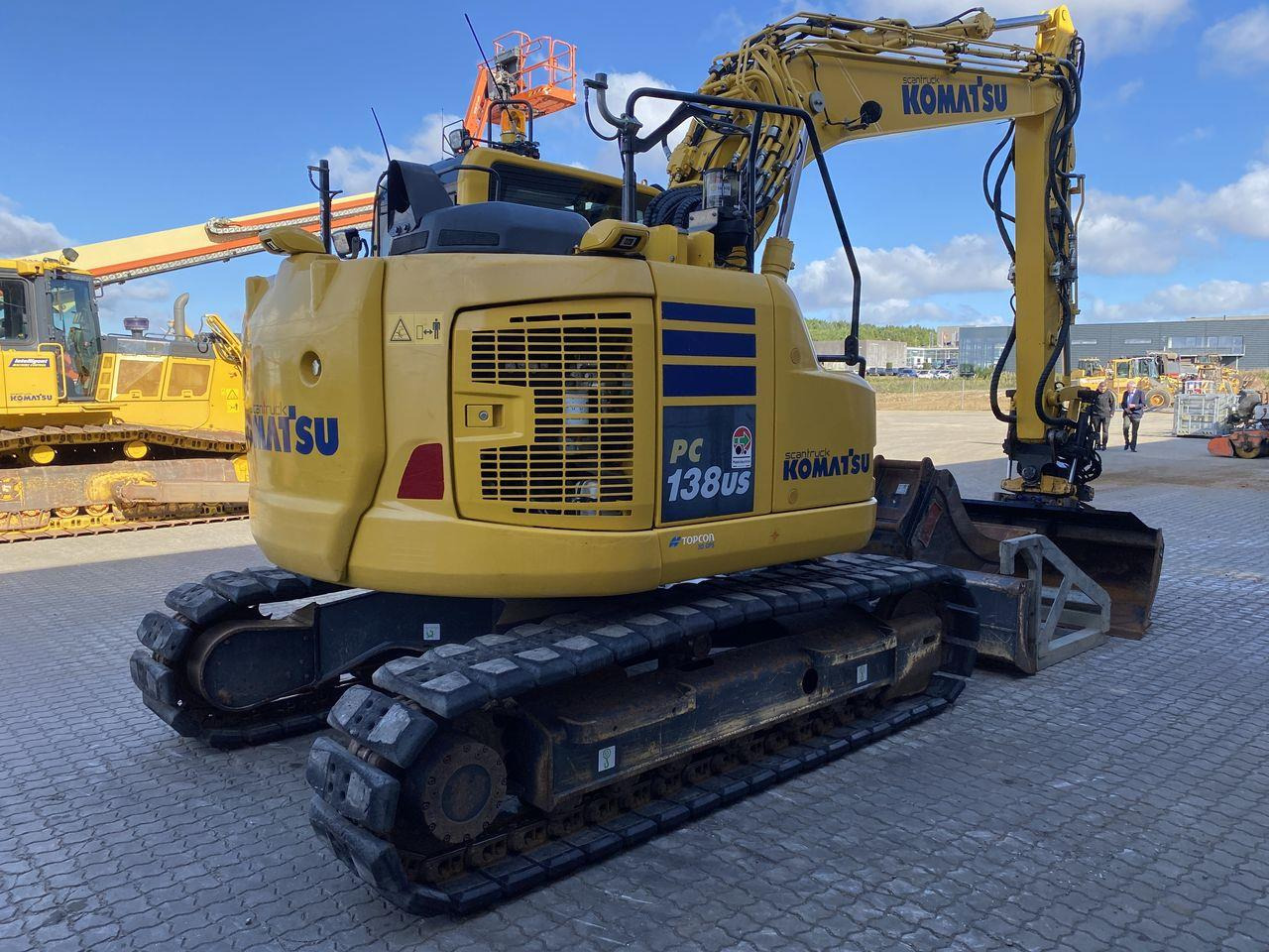 Komatsu PC138US-11 - Lánctalpas kotró: 4 kép. Komatsu PC138US-11 - Lánctalpas kotró: 4 kép.