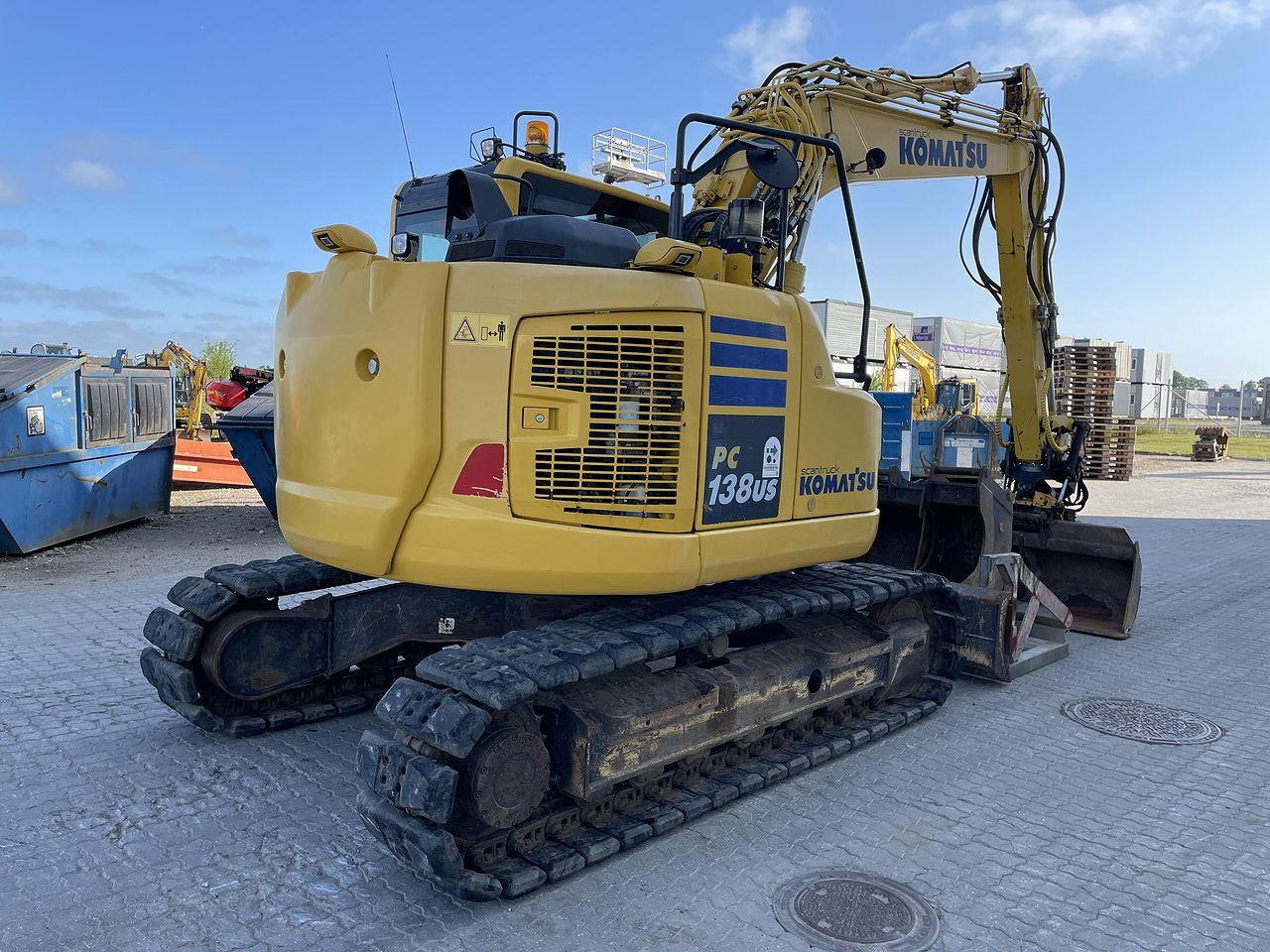 Komatsu PC138US-11 - Lánctalpas kotró: 4 kép. Komatsu PC138US-11 - Lánctalpas kotró: 4 kép.