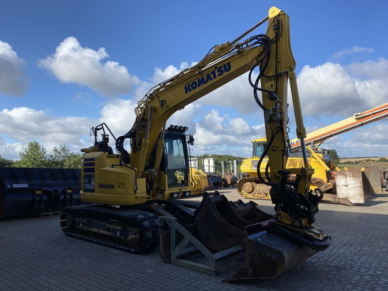 Komatsu PC138US-11 - Lánctalpas kotró: 5 kép. Komatsu PC138US-11 - Lánctalpas kotró: 5 kép.