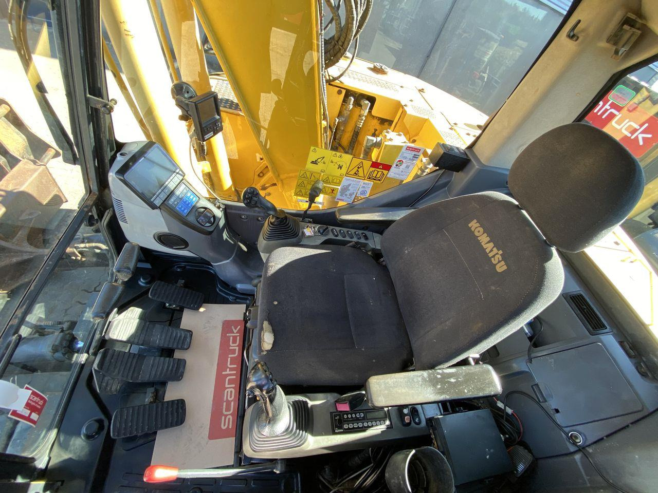 Komatsu PC138US-8 - Lánctalpas kotró: 3 kép. Komatsu PC138US-8 - Lánctalpas kotró: 3 kép.