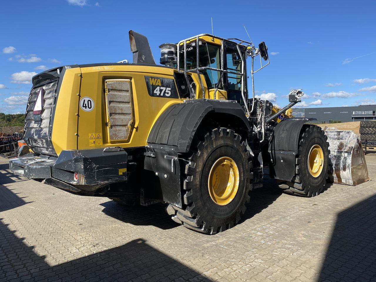 Komatsu WA475-10EO - Gumikerekes homlokrakodó: 4 kép. Komatsu WA475-10EO - Gumikerekes homlokrakodó: 4 kép.