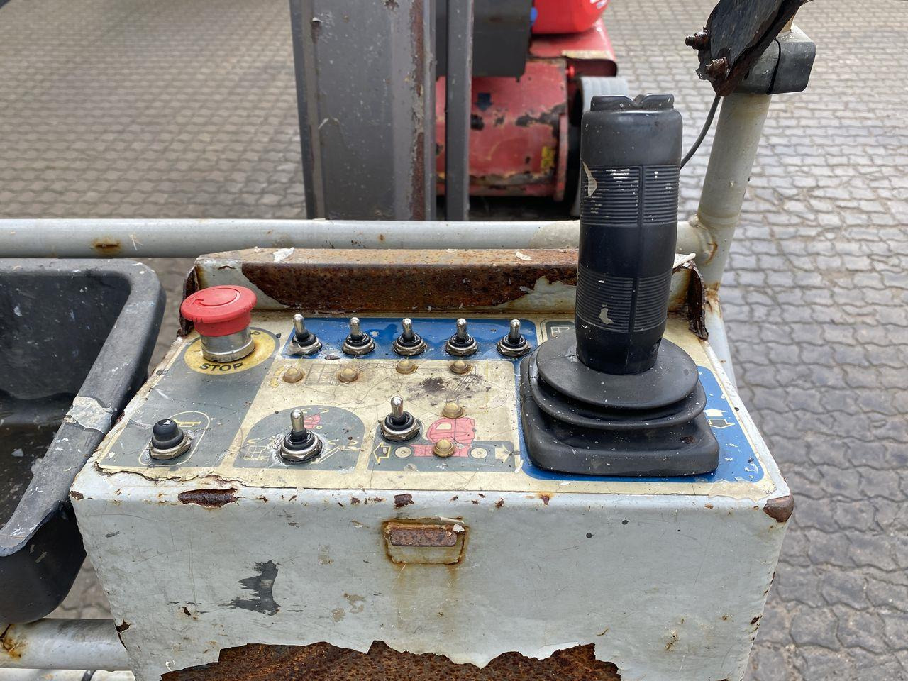 Manitou 120AETJ C 3D - Személyemelő: 3 kép. Manitou 120AETJ C 3D - Személyemelő: 3 kép.