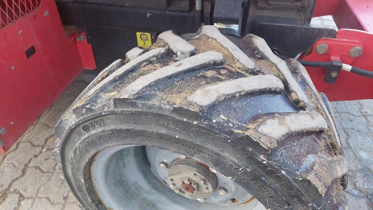 Manitou 120SC - Ollós emelő: 5 kép. Manitou 120SC - Ollós emelő: 5 kép.
