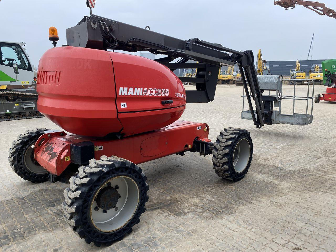 Manitou 160ATJ RC - Személyemelő: 4 kép. Manitou 160ATJ RC - Személyemelő: 4 kép.