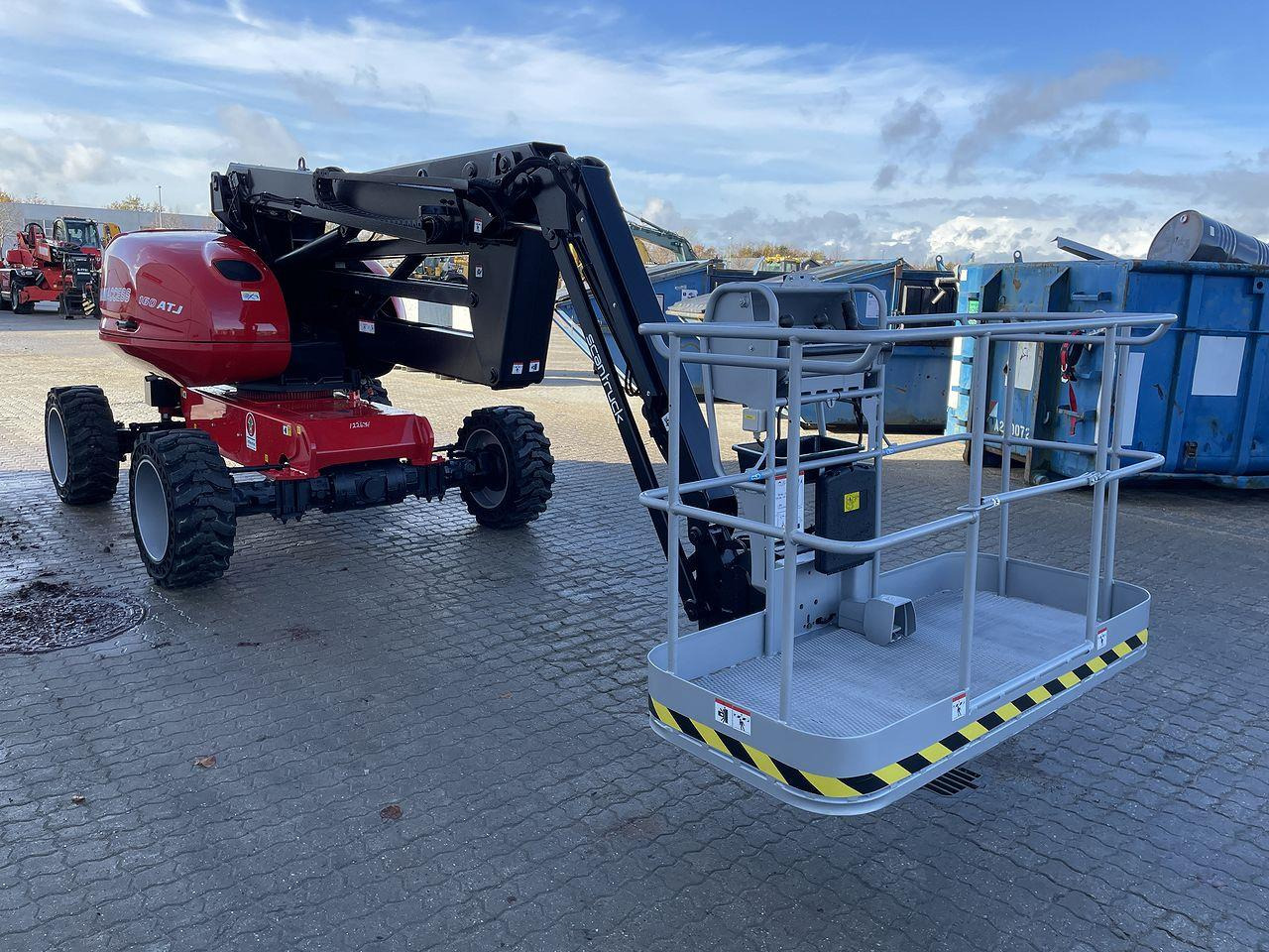 Manitou 160ATJ RC - Személyemelő: 5 kép. Manitou 160ATJ RC - Személyemelő: 5 kép.